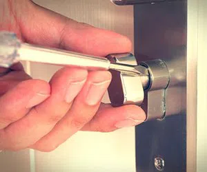 Community Locksmith Store Lynn, MA 781-203-8016 - lock-locksmiths